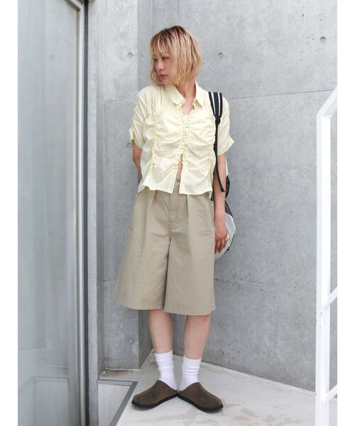 Ungrid（アングリッド）の「シンチバックデザインハーフパンツ（デニムパンツ・レディース・ベージュ/ブルー・MEDIUM/SMALL）」の19枚目の写真