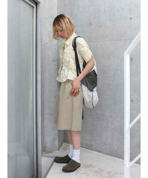 Ungrid（アングリッド）の「シンチバックデザインハーフパンツ（デニムパンツ・レディース・ベージュ/ブルー・MEDIUM/SMALL）」の20枚目の写真