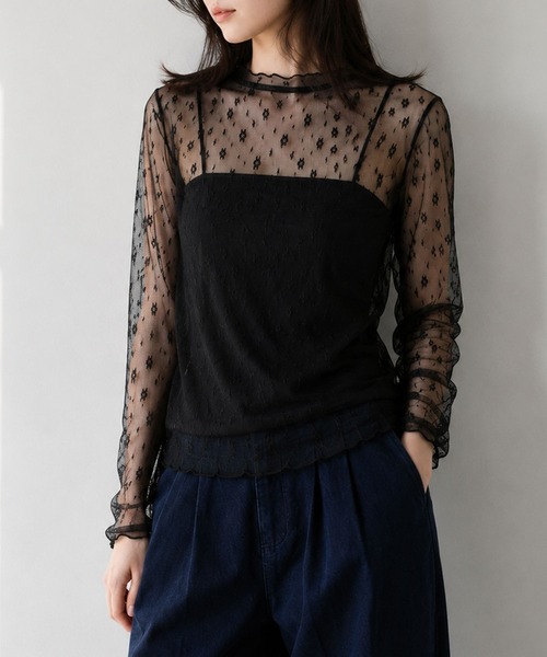 aimoha(アイモハ)の「小花柄プチハイネック長袖シアートップス(Tシャツ/カットソー・レディース・ブラック/ホワイト・M)」の1枚目の写真