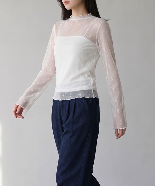 aimoha(アイモハ)の「小花柄プチハイネック長袖シアートップス(Tシャツ/カットソー・レディース・ブラック/ホワイト・M)」の5枚目の写真