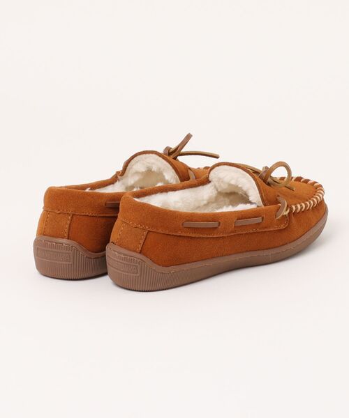Minnetonka(ミネトンカ)の「MINNETONKA(ミネトンカ) / ボアモカシン PILE LINED HARDSOLE(モカシン/デッキシューズ・レディース・チャコールグレー/ブラウン/タン・8/7/5)」の4枚目の写真