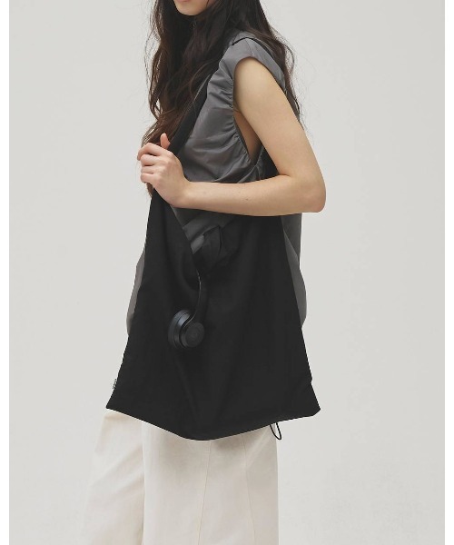 TODAYFUL（トゥデイフル）の「TODAYFUL Silky 2way Bag（トートバッグ・レディース・ブラック/ブラウン・FREE）」の6枚目の写真