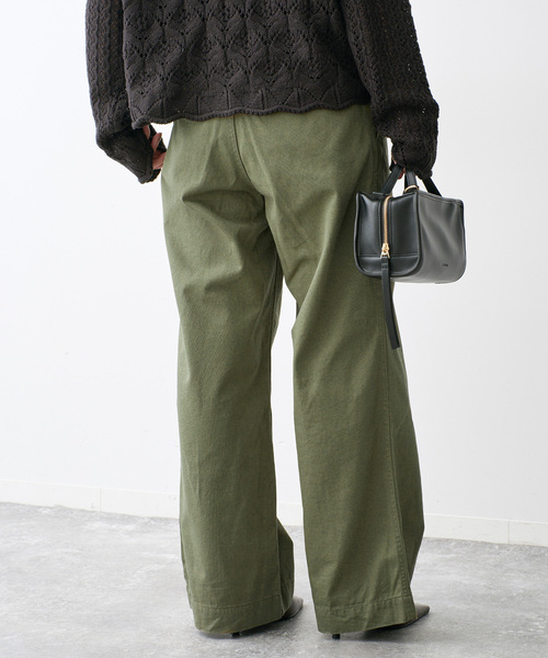 Spick & Span(スピックアンドスパン)の「ラチネバックイージーストレートパンツ(その他パンツ・レディース・カーキ/ボルドー/ベージュ・34/38/36)」の21枚目の写真