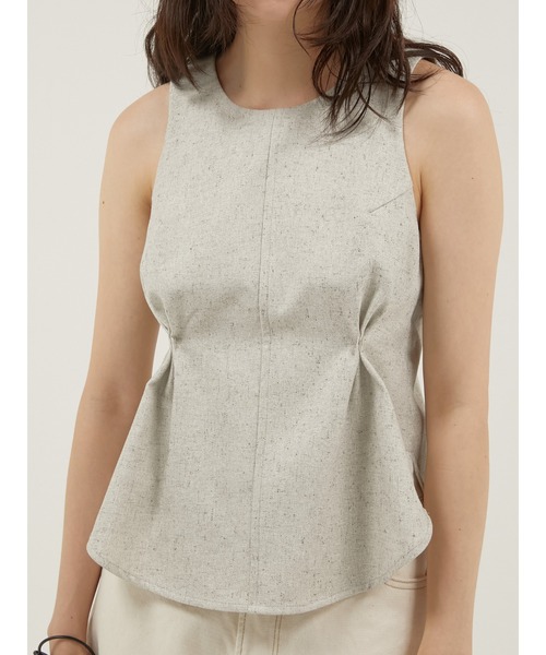 LA PEAU DE GEM(ラポドゥジェム)の「【LA PEAU DE GEM】 tuck c/n tops / タッククルーネックトップス(その他トップス・レディース・ブラウン/ベージュ・FREE)」の3枚目の写真