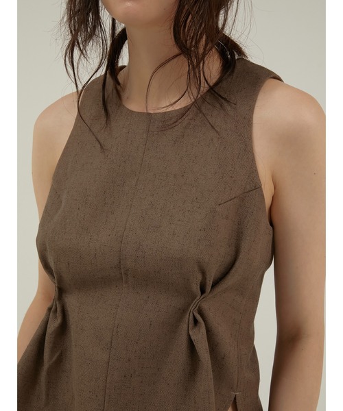 LA PEAU DE GEM(ラポドゥジェム)の「【LA PEAU DE GEM】 tuck c/n tops / タッククルーネックトップス(その他トップス・レディース・ブラウン/ベージュ・FREE)」の11枚目の写真