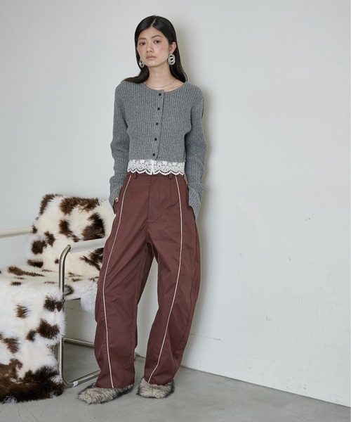 THE YOn(ザヨン)の「パイピングカーブパンツ(その他パンツ・レディース・チャコールグレー/ベージュ/ボルドー・S/M)」の22枚目の写真