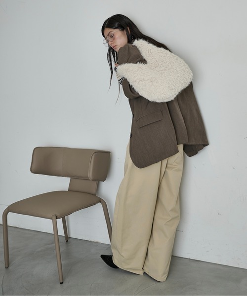 THE YOn(ザヨン)の「パイピングカーブパンツ(その他パンツ・レディース・チャコールグレー/ベージュ/ボルドー・S/M)」の7枚目の写真