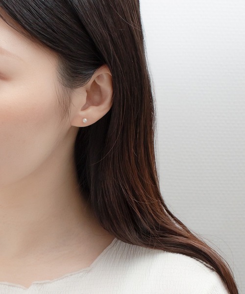 BLOOM(ブルーム)の「プラチナ あこや真珠 ピアス(3.0mm-3.5mm) BLOOM/ブルーム(ピアス(両耳用)・レディース・プラチナム・-)」の6枚目の写真