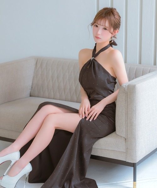 Tika(ティカ)の「キャバドレス ロング フレア スリット ホルターネック ドット ビジュー セクシードレス(ドレス・レディース・ブラック・L/M/XL/XXXL)」の5枚目の写真