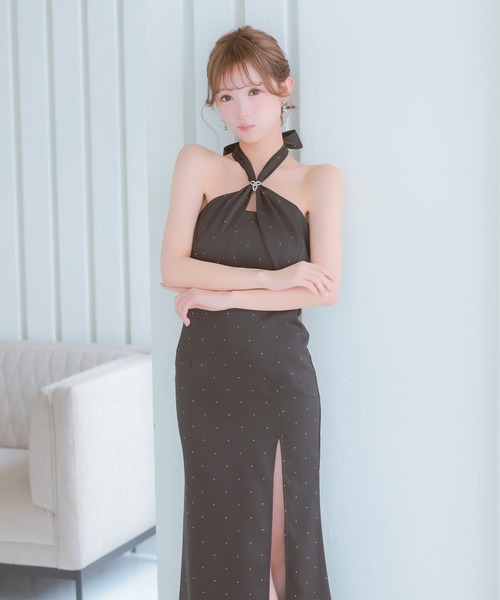 Tika(ティカ)の「キャバドレス ロング フレア スリット ホルターネック ドット ビジュー セクシードレス(ドレス・レディース・ブラック・L/M/XL/XXXL)」の8枚目の写真