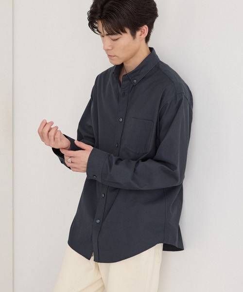 MONO-MART(モノマート)の「【EASY COMFORTシリーズ】ロイヤルオックス ルーズシルエット ボタンダウン長袖シャツ<イージーケア・UVカット>(シャツ/ブラウス・メンズ・ブルー系/オフホワイト/ダークブラウン/チャコール/サックスブルー/グレー系・L/M/S)」の10枚目の写真