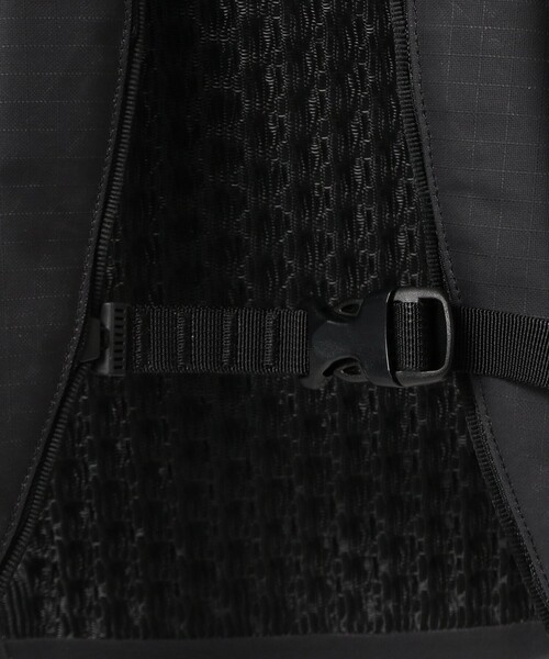 ARC'TERYX(アークテリクス)の「ARC’TERYX / Granville 16 Backpack(トートバッグ・メンズ・ブラック・ONE SIZE)」の7枚目の写真