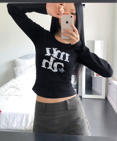 muahmuah（ムーアムーア）の「ドットスター シャーリング ロングスリーブ [ブラック]（Tシャツ/カットソー・レディース・その他・FREE）」の2枚目の写真