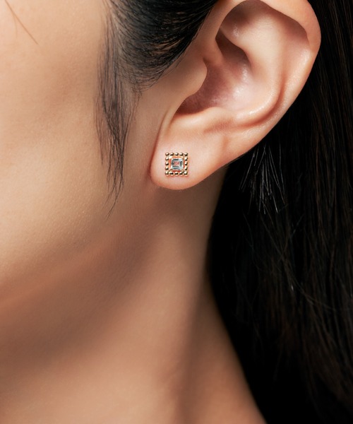 Jewel closet by L&Co.(ジュエルクローゼットバイエルアンドコー)の「K10 スクエア カラーストーン ピアス(ピアス(両耳用)・レディース・ゴールド系1/ゴールド系2/ゴールド系3/ゴールド系4/ゴールド系5・FREE)」の6枚目の写真