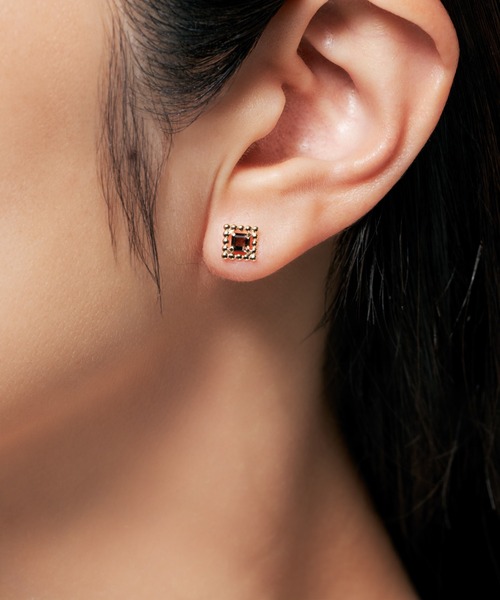 Jewel closet by L&Co.(ジュエルクローゼットバイエルアンドコー)の「K10 スクエア カラーストーン ピアス(ピアス(両耳用)・レディース・ゴールド系1/ゴールド系2/ゴールド系3/ゴールド系4/ゴールド系5・FREE)」の11枚目の写真