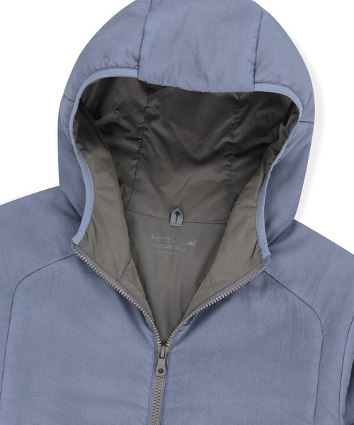 SUNLOVE(サンラブ)の「PrimaLoftR Nova 2.0 Insulated Jacket(その他アウター・レディース・ブラック/ラベンダー・S/M/L)」の12枚目の写真