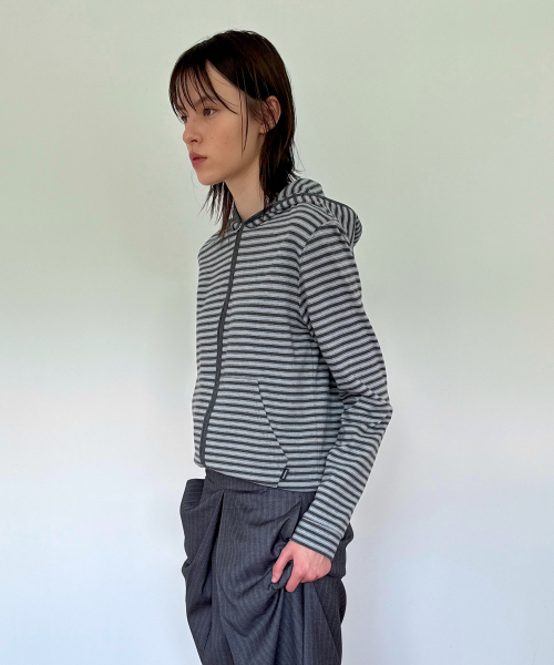 DIAGONAL（ダイアゴナル）の「STRIPE JERSEY ZIP HOODIE (blue grey)（パーカー・レディース・その他・FREE）」の2枚目の写真