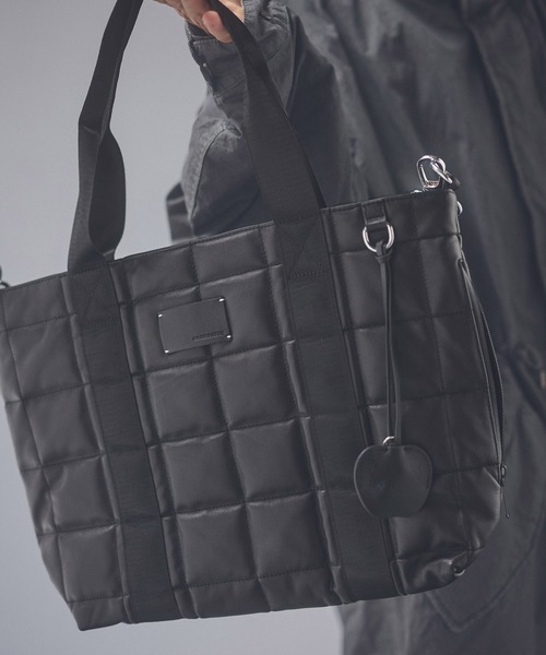 ADAM PATEK(アダムパテック)の「mko13956-w-r leather quilting medium tote キルティングトートバッグ(AP2629018)(トートバッグ・メンズ・ブラック・FREE)」の2枚目の写真
