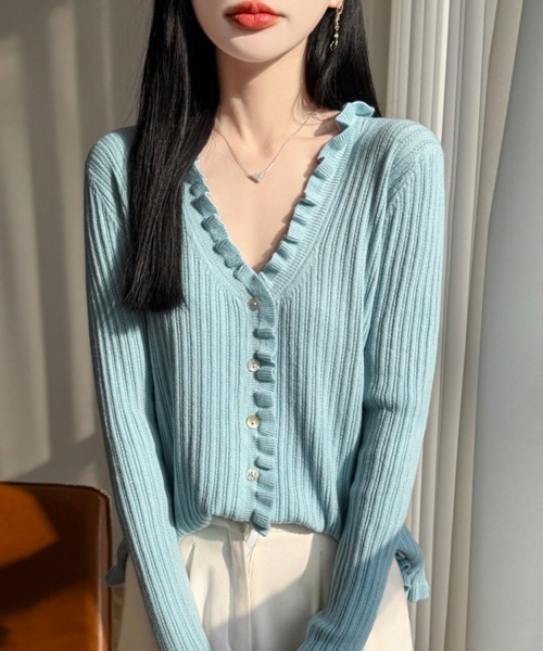 ReRe(リリ)の「メロウフリルVネック長袖リブニットトップス(ニット/セーター・レディース・ピンク/ベージュ/グレー/ブラック/ブルー/ホワイト・FREE)」の15枚目の写真