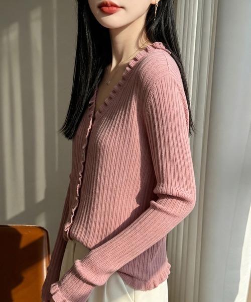 ReRe(リリ)の「メロウフリルVネック長袖リブニットトップス(ニット/セーター・レディース・ピンク/ベージュ/グレー/ブラック/ブルー/ホワイト・FREE)」の18枚目の写真