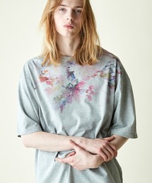 rehacer（レアセル）の「rehacer : Wrap Flower  on Wide Body  / ラップ フラワー オン ワイド ボディー（Tシャツ/カットソー・メンズ）」