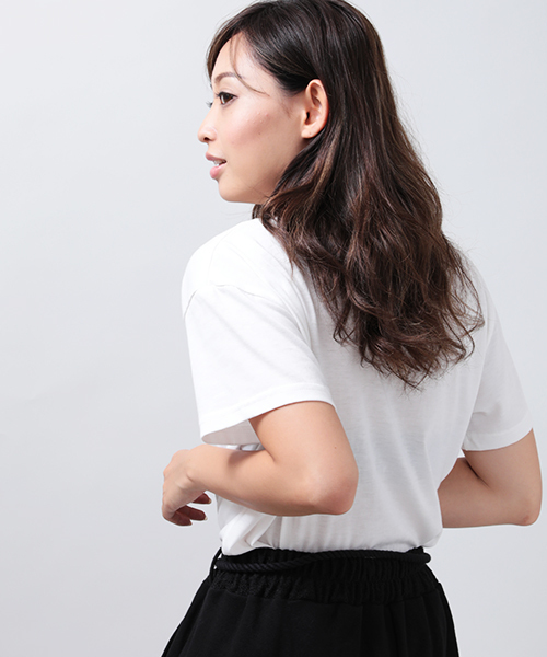 Denime(ドゥニーム)の「ARMYプリントフラワー刺繍Tシャツ(Tシャツ/カットソー・レディース・カーキ/オフホワイト・FREE)」の14枚目の写真
