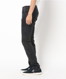 YANUK（ヤヌーク）の「YANUK MEN'S スリムテーパード ブラック