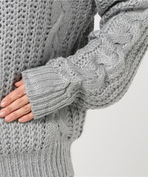 STYLEBLOCK（スタイルブロック）の「ケーブル編みオフタートルニットセーター（ニット/セーター・レディース・パープル/グレー/キャメル/グリーン・FREE）」の8枚目の写真