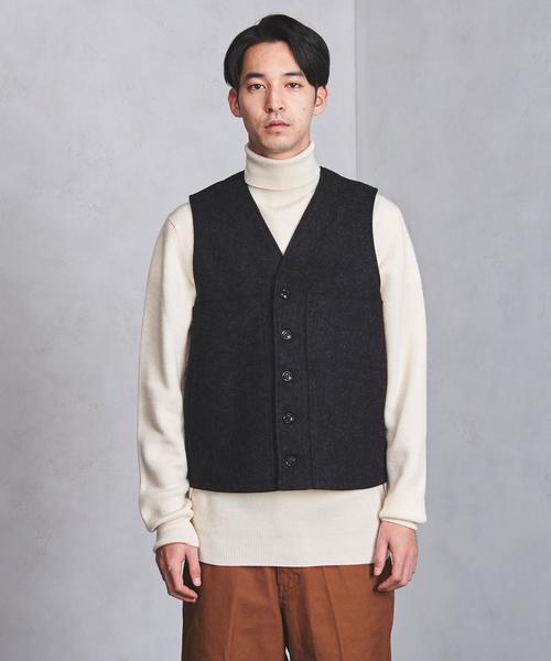 FILSON（フィルソン）の「＜FILSON（フィルソン）＞ MACKINAW VEST（ベスト・メンズ・ダークグレー/レッド・SMALL/MEDIUM）」の4枚目の写真