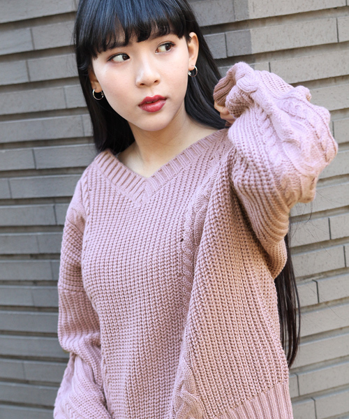 apres jour（アプレジュール）の「ざっくり編みＶネックケーブルニット【ZOZOTOWN限定アイテム】（ニット/セーター・レディース・ダークブラウン/ピンク/アイボリー・フリー）」の8枚目の写真