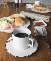 a.depeche（アデペシュ）の「standard-line cup&saucer black / スタンダードライン カップ&ソーサー ブラック（グラス/マグカップ/タンブラー・メンズ）」