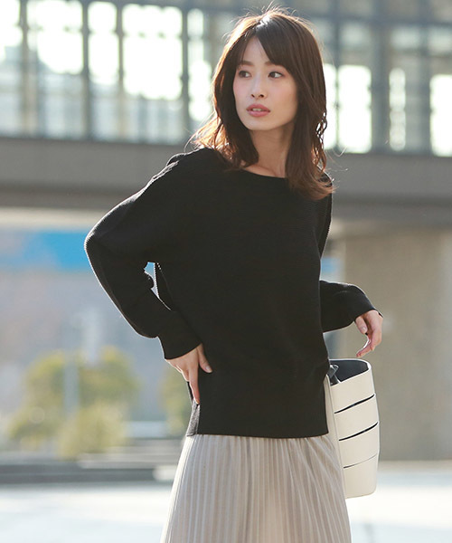 LAUTREAMONT（ロートレアモン）の「14G リップルラメウエストマークニット（ニット/セーター・レディース・ブラック/ホワイト/マスタード/パープル・11号/9号）」の3枚目の写真