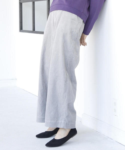 coen（コーエン）の「【新色追加】コーデュロイワイドパンツ（その他パンツ・レディース・ナチュラル/ネイビー/ワイン/ライトグレー/ホワイト/ライム/ベージュ・SMALL/MEDIUM/LARGE）」の3枚目の写真