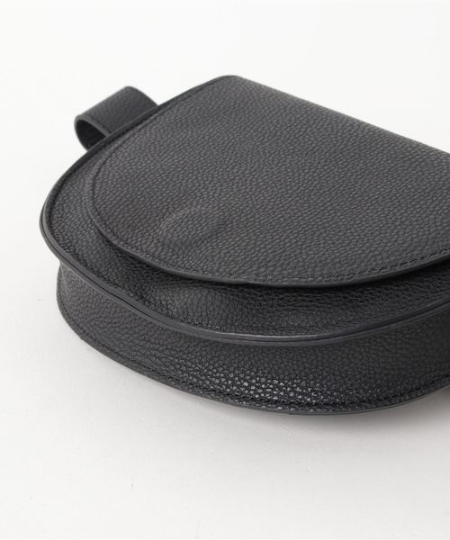 AZUL by moussy（アズールバイマウジー）の「シュリンクポーチ付ベルト（ベルト・レディース・ブラック/キャメル・FREE）」の4枚目の写真