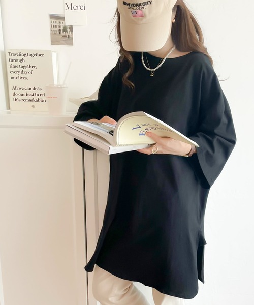classicalelf(クラシカルエルフ)の「1枚でゆるかわな夏!綿100%サイドスリット オーバーサイズ 半袖ビッグTシャツ(Tシャツ/カットソー・レディース・ホワイト/ブラック/ベージュ/オレンジ/ブラウン/グレー系その他/ホワイト×ブラック/ブルーパープル・MEDIUM/X-LARGE)」の12枚目の写真