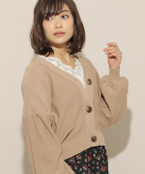 apres jour（アプレジュール）の「テンジクうら編みⅤカーディガン【ZOZOTOWN限定アイテム】（カーディガン/ボレロ・レディース・ベージュ/オフホワイト/カーキ/ラベンダー/ライトベージュ/ブルー・フリー）」の3枚目の写真