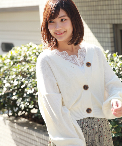 apres jour（アプレジュール）の「テンジクうら編みⅤカーディガン【ZOZOTOWN限定アイテム】（カーディガン/ボレロ・レディース・ベージュ/オフホワイト/カーキ/ラベンダー/ライトベージュ/ブルー・フリー）」の8枚目の写真