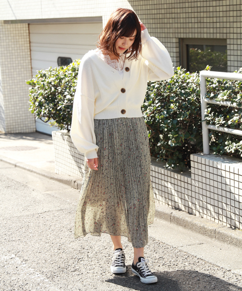 apres jour（アプレジュール）の「テンジクうら編みⅤカーディガン【ZOZOTOWN限定アイテム】（カーディガン/ボレロ・レディース・ベージュ/オフホワイト/カーキ/ラベンダー/ライトベージュ/ブルー・フリー）」の13枚目の写真