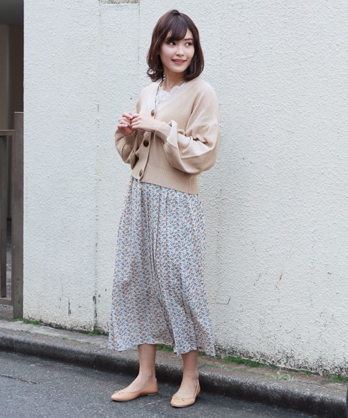 apres jour（アプレジュール）の「テンジクうら編みⅤカーディガン【ZOZOTOWN限定アイテム】（カーディガン/ボレロ・レディース・ベージュ/オフホワイト/カーキ/ラベンダー/ライトベージュ/ブルー・フリー）」の19枚目の写真