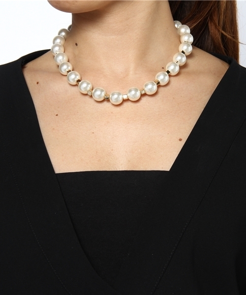 WEGO（ウィゴー）の「WEGO/パールスクエアネックレス（ネックレス・レディース・ホワイト・FREE）」の2枚目の写真