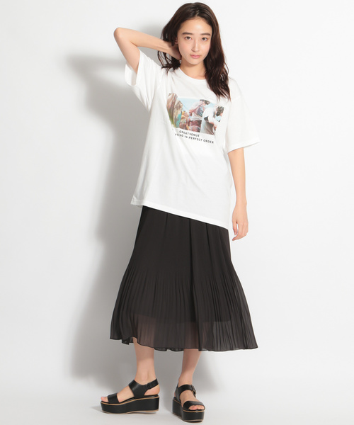 niko and...（ニコアンド）の「オーディエンスフォトＴシャツ（Tシャツ/カットソー・レディース・オフホワイト/チャコール/ホワイト・MEDIUM/LARGE）」の4枚目の写真