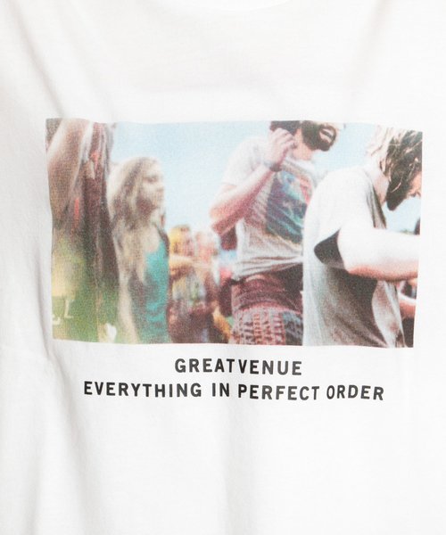 niko and...（ニコアンド）の「オーディエンスフォトＴシャツ（Tシャツ/カットソー・レディース・オフホワイト/チャコール/ホワイト・MEDIUM/LARGE）」の6枚目の写真