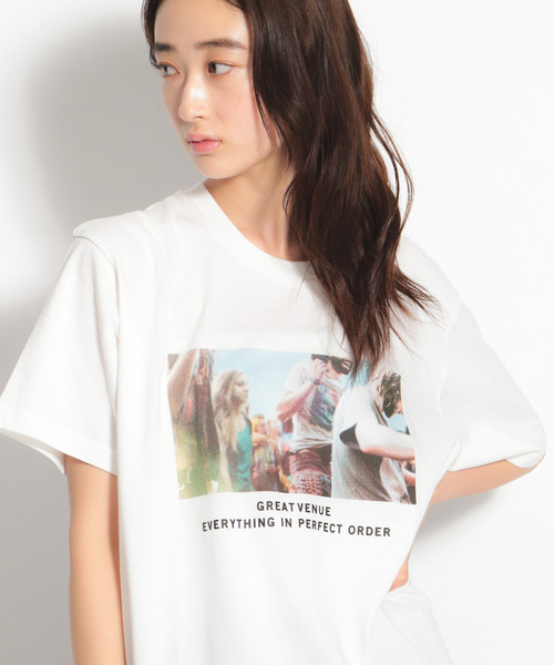 niko and...（ニコアンド）の「オーディエンスフォトＴシャツ（Tシャツ/カットソー・レディース・オフホワイト/チャコール/ホワイト・MEDIUM/LARGE）」の20枚目の写真