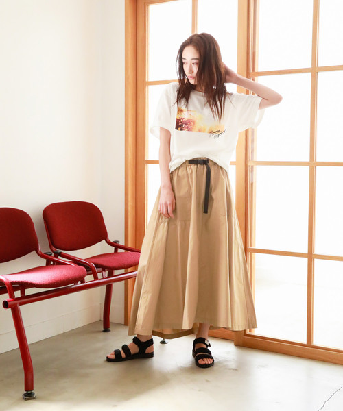 niko and...（ニコアンド）の「オーディエンスフォトＴシャツ（Tシャツ/カットソー・レディース・オフホワイト/チャコール/ホワイト・MEDIUM/LARGE）」の22枚目の写真