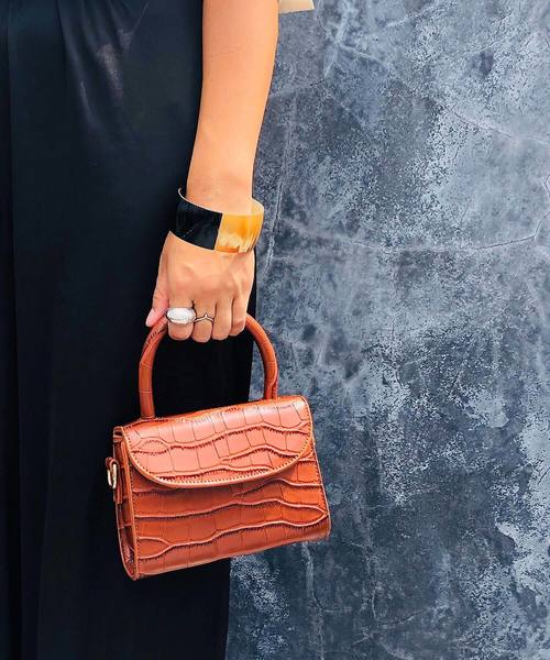 PARKS TOKYO SELECT（パークストウキョウセレクト）の「ｶﾀｵｼﾜﾝﾊﾝﾄﾞﾙﾐﾆBAG（ハンドバッグ・レディース・ブラック/ブラウン/ミント・FREE）」の3枚目の写真