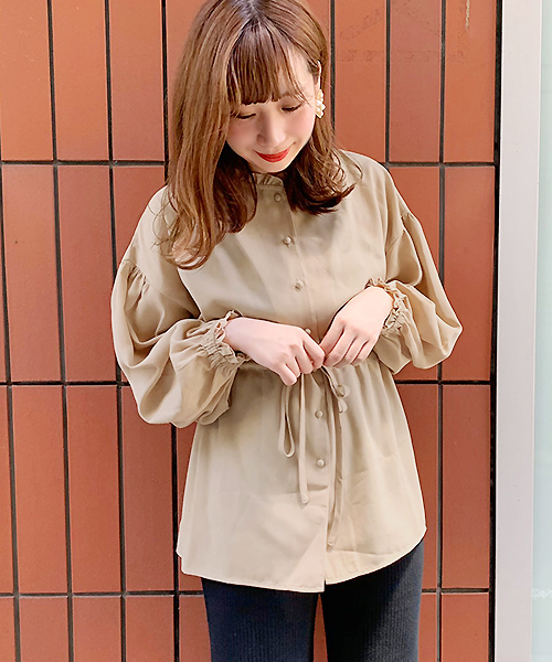apres jour(アプレジュール)の「フリルネックドロストチュニック【ZOZOTOWN限定アイテム】(シャツ/ブラウス・レディース・モカ/スモークピンク/ライトベージュ・フリー)」の12枚目の写真