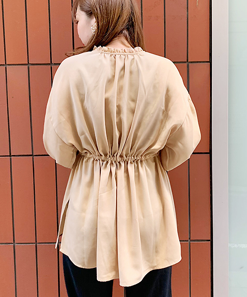 apres jour(アプレジュール)の「フリルネックドロストチュニック【ZOZOTOWN限定アイテム】(シャツ/ブラウス・レディース・モカ/スモークピンク/ライトベージュ・フリー)」の14枚目の写真