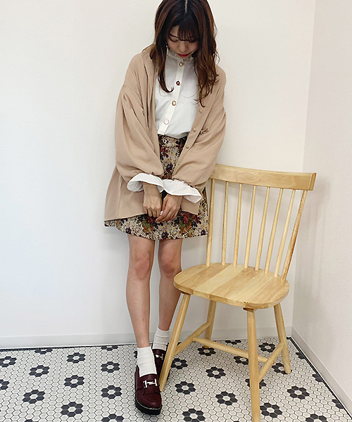 apres jour(アプレジュール)の「フリルネックドロストチュニック【ZOZOTOWN限定アイテム】(シャツ/ブラウス・レディース・モカ/スモークピンク/ライトベージュ・フリー)」の22枚目の写真