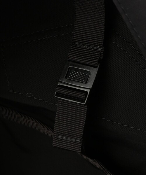 STANDARD SUPPLY(スタンダードサプライ)の「STANDARD SUPPLY: 60/40(ロクヨン)クロス デイリー デイパック(バックパック/リュック・メンズ・ブラック/グレー/グリーン/ネイビー/レッド/ホワイト/ブルー/オリーブ/ナチュラル・ONE SIZE)」の15枚目の写真