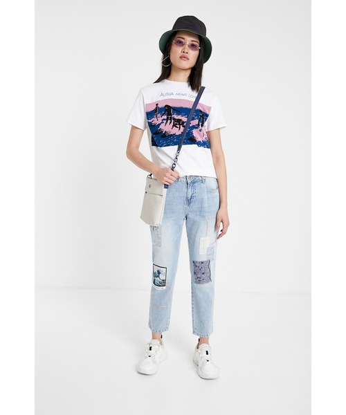 Desigual（デシグアル）の「アートパッチ付きデニムパンツ（デニムパンツ・レディース・ブルー・32inch/28inch/34inch/24inch/29inch/30inch/27inch）」の6枚目の写真